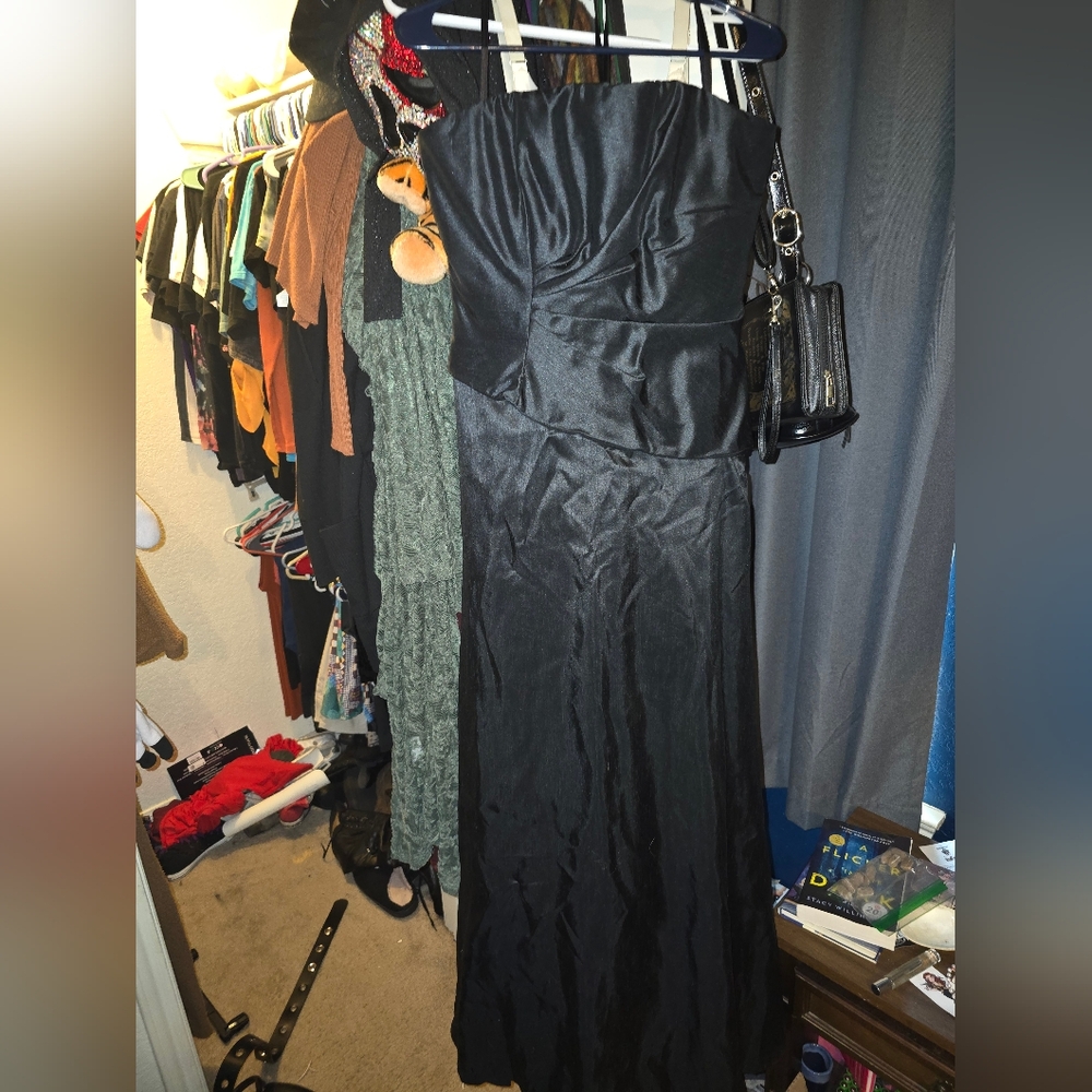 Elegant Black Evening Gown